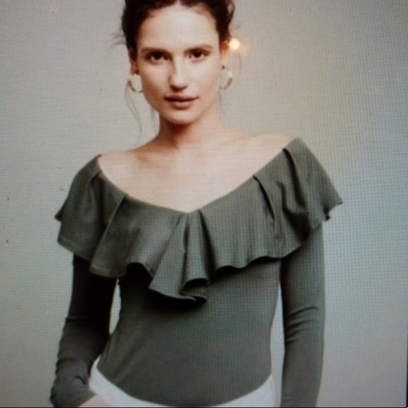 Eri + Ali Anthropologie Ruffle Top - Picture 2 of 7